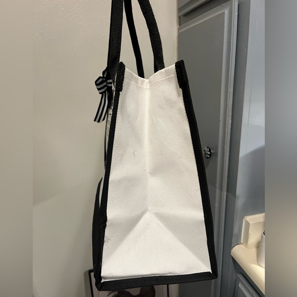 NWT “1974 Vintage, Back in 1974” Large Canvas Tote Bag Black & White Bow Detail - Picture 8 of 13